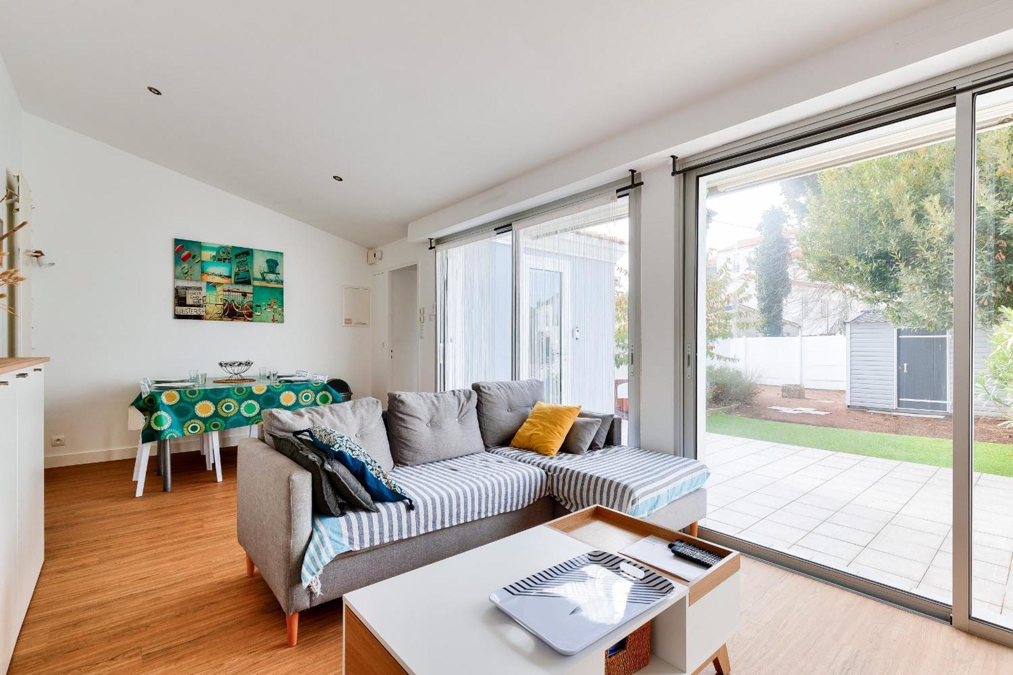 Entre Coeur De Ville Et Plage, Maison Pour 8 Saint-Gilles-Croix-de-Vie Exterior foto
