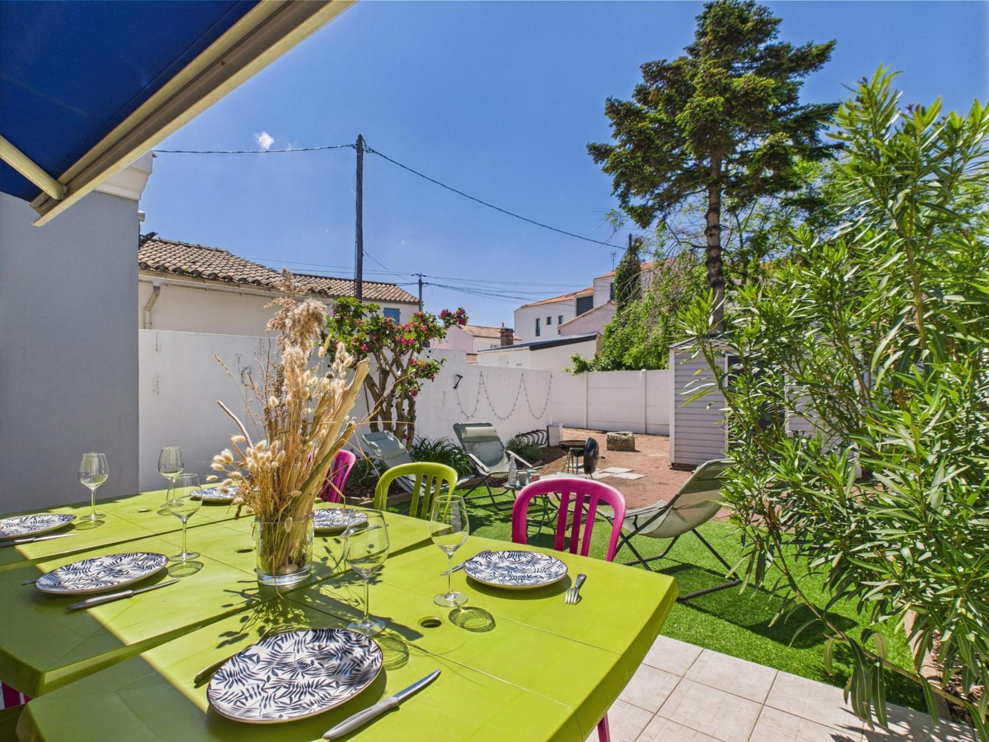 Entre Coeur De Ville Et Plage, Maison Pour 8 Saint-Gilles-Croix-de-Vie Exterior foto