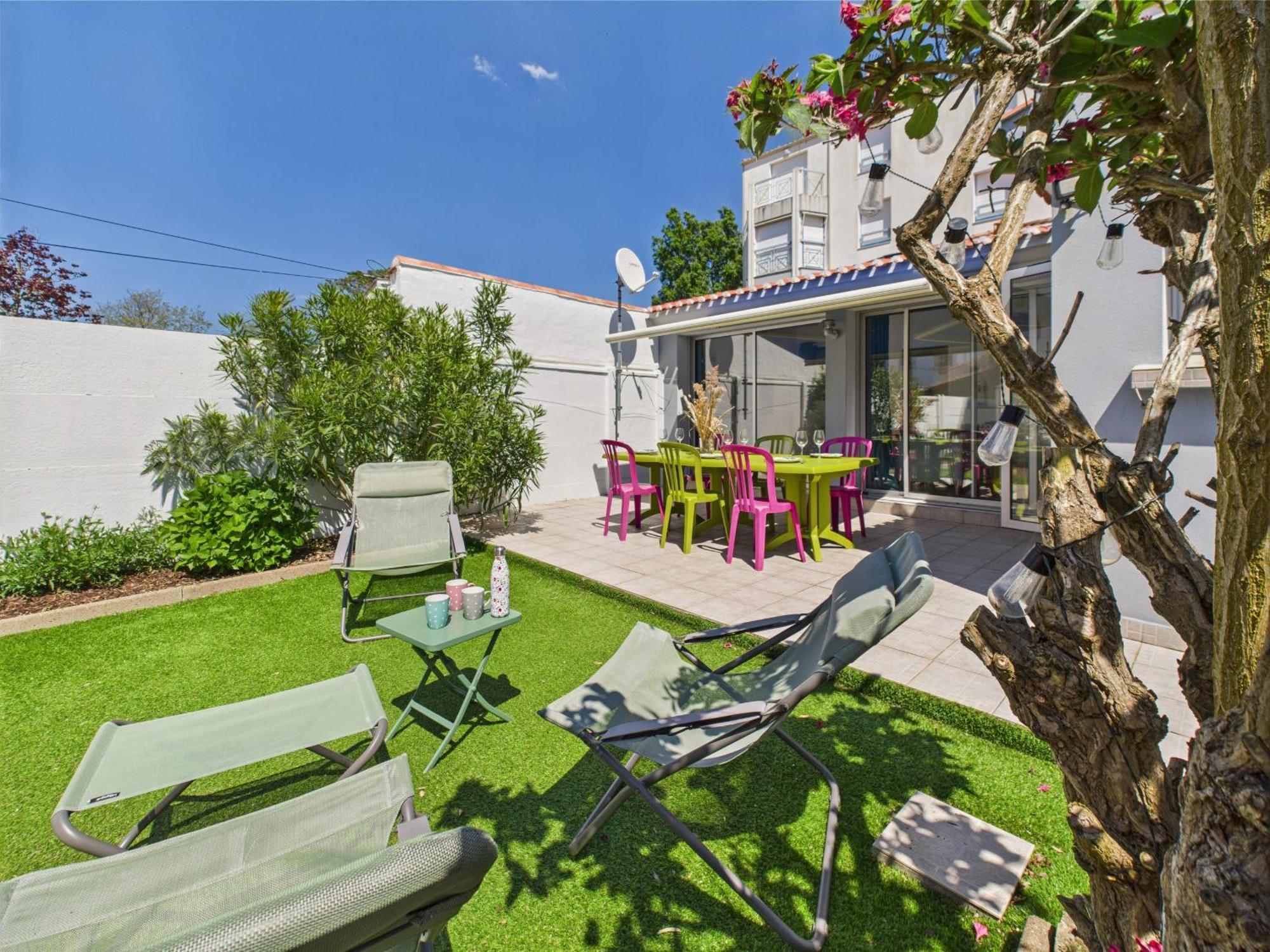 Entre Coeur De Ville Et Plage, Maison Pour 8 Saint-Gilles-Croix-de-Vie Exterior foto